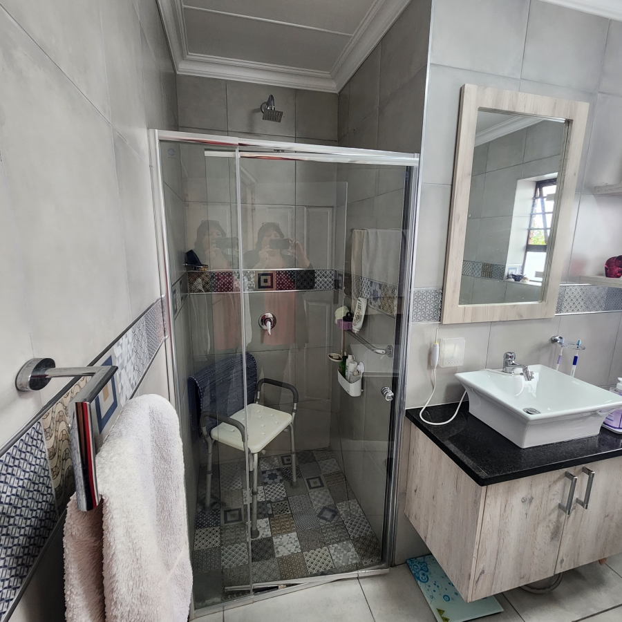 2 Bedroom Property for Sale in Dana Bay Western Cape